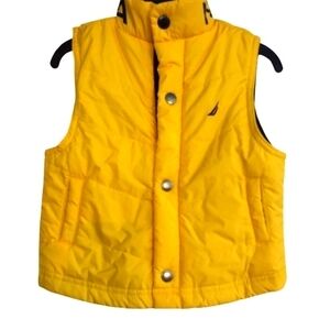 🔥Nautica toddler girl puffer vest size 24months 🔥 5$ if you Get Bundle 🔥